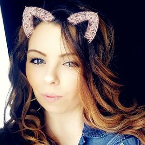 Meet your Posher, Nina